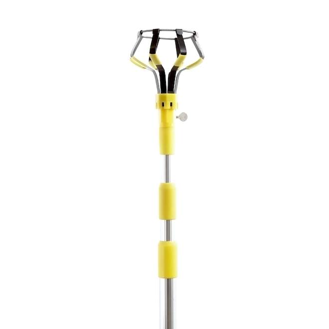 Southwire Light Bulb Changing Kit with 11-ft Telescoping Pole
